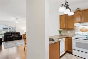 5524 W Lakewood Cir APT C, Margate, FL 33063, Sold 06/28/22