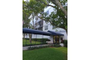 8950 NE 8th Ave APT 314, Miami, FL 33138, Sold 07/19/22