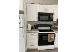 550 SE 2nd Ave g 23, Deerfield Beach, FL 33441, Sold 07/12/22