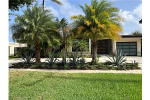 2430 NE 49th St, Lighthouse Point, FL 33064, Sold 07/06/22
