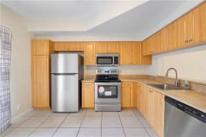 MLS# F10331942, Coral Springs, Florida 33076