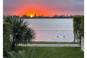 111 Lake Emerald Dr APT 401, Oakland Park, FL 33309, Sold 07/14/22