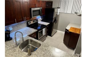 111 Lake Emerald Dr APT 401, Oakland Park, FL 33309, Sold 07/14/22