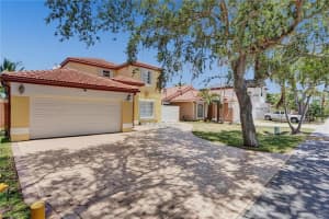 8365 NW 197th Terrace, Hialeah, FL 33015, Sold 07/18/22