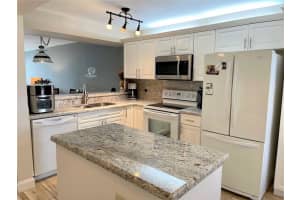 6327 Coral Lake Dr #303, Margate, FL 33063, Sold 06/30/22