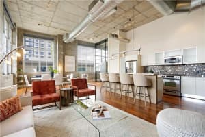 411 NW 1st Ave APT 701, Fort Lauderdale, FL 33301, Sold 06/29/22