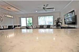 15856 Binks Pointe Ter, Wellington, FL 33414, Sold 07/08/22