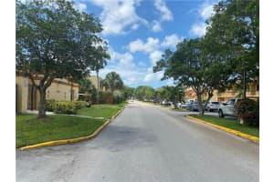 8881 Fontainebleau Blvd, Miami, FL 33172, Sold 11/28/22