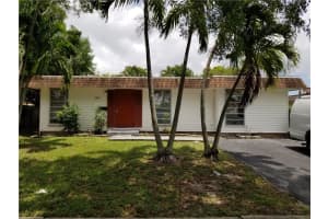 7806 NW 67th Ave, Tamarac, FL 33321 Sold 02/20/23