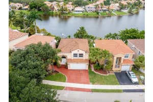 8431 SW 44th Pl, Davie, FL 33328, Sold 06/29/22