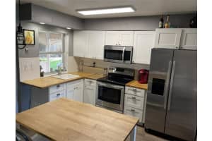 9605 NW 80th Ct, Tamarac, FL 33321, Sold 11/03/22