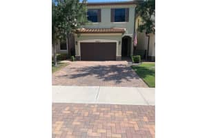 4933 NW 59th St, Tamarac, FL 33319, Sold 07/08/22