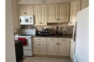 400 NE 20th St b 215, Boca Raton, FL 33431, Sold 09/01/22