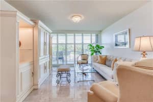 2791 Village Blvd APT 304, West Palm Beach, FL 33409, Sold 06/23/22