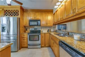 2791 Village Blvd APT 304, West Palm Beach, FL 33409, Sold 06/23/22