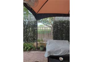 18049 NW 74th Ct, Hialeah, FL 33015, Sold 10/25/22
