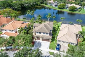 1427 Camellia Cir, Weston, FL 33326, Sold 06/27/22