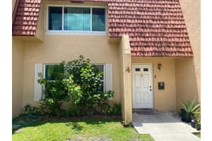 4  Pleasant Hill Ln   4, Tamarac, FL 33319 Sold 11/22/22