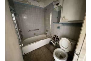 1325 W 24th St, West Palm Beach, FL 33404, Sold 08/01/22