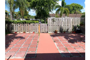 4940 E Lakes Dr, Pompano Beach, FL 33064, Sold 06/30/22