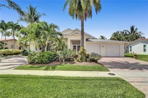2640 NE 47th St, Lighthouse Point, FL 33064, Sold 11/16/22