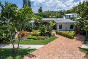 2112 SE 19th St, Pompano Beach, FL 33062, Sold 07/12/22