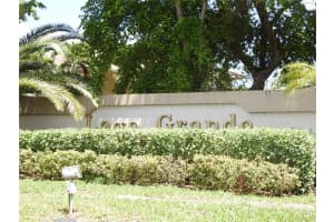6545 W 27th Ct APT 23, Hialeah, FL 33016, Sold 08/26/22