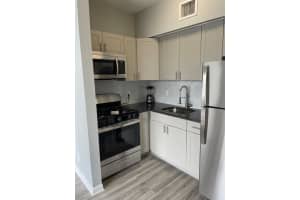 1320 Drexel Ave APT 305, Miami Beach, FL 33139, Sold 07/20/22