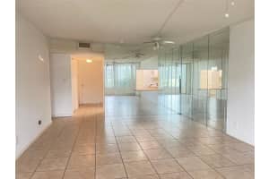 8401 Lagos De Campo Blvd, Tamarac, FL 33321, Sold 10/21/22