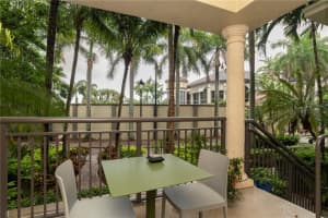 2625 NE 14th Ave APT 104, Oakland Park, FL 33334, Sold 08/25/22