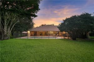 7210 W Cypresshead Dr, Parkland, FL 33067, Sold 08/08/22