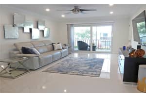 6243 Bay Club Dr APT 4, Fort Lauderdale, FL 33308, Sold 07/28/22