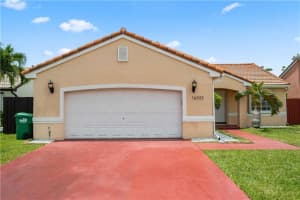16332 SW 76th St, Miami, FL 33193 Sold 07/06/22