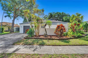 4962 SW 95th Ave, Cooper City, FL 33328, Sold 07/08/22