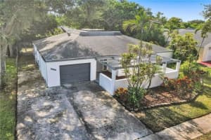 4962 SW 95th Ave, Cooper City, FL 33328, Sold 07/08/22