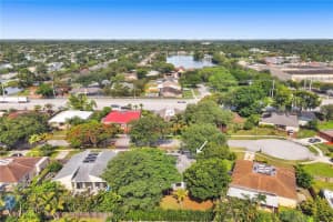 4962 SW 95th Ave, Cooper City, FL 33328, Sold 07/08/22