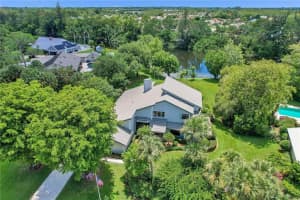 3725 Cypress Edge Dr, Lake Worth, FL 33467, Sold 07/11/22