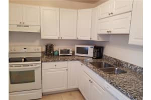 4090 NW 42nd Ave APT 207, Lauderdale Lakes, FL 33319, Sold 08/18/22