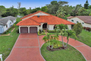 11081 Glenwood Dr, Coral Springs, FL 33065, Sold 07/22/22