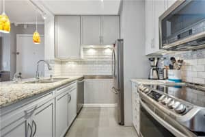 720 Bayshore Dr APT 705, Fort Lauderdale, FL 33304, Sold 09/16/22