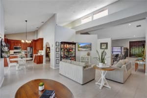 10877 NW 6th St, Coral Springs, FL 33071, Sold 08/15/22