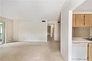 2765 S Oakland Forest Dr APT 103, Oakland Park, FL 33309, Sold 07/07/22