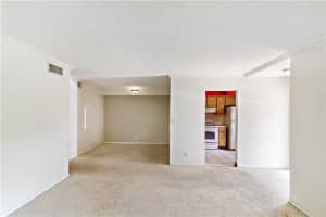 2765 S Oakland Forest Dr APT 103, Oakland Park, FL 33309, Sold 07/07/22