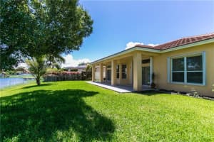 19401 NW 23rd St, Pembroke Pines, FL 33029, Sold 07/21/22