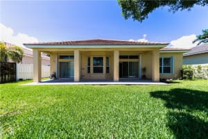 19401 NW 23rd St, Pembroke Pines, FL 33029, Sold 07/21/22