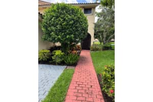 2255 El Cid Ct #2255, Davie, FL 33324, Sold 09/06/22