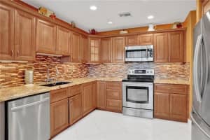 8520 NW 46th Dr, Coral Springs, FL 33067, Sold 07/19/22
