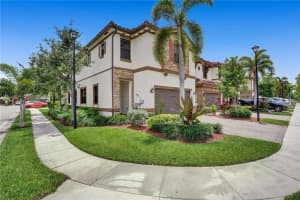 9598 Town Parc Cir N #9598, Parkland, FL 33076, Sold 06/27/22