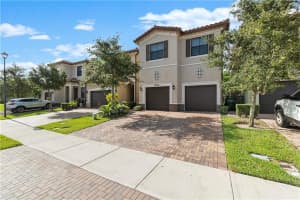 4608 NW 58th St, Tamarac, FL 33319, Sold 07/11/22