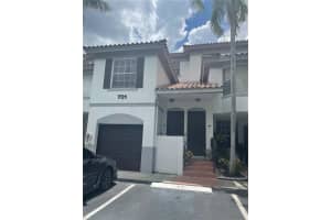 701 SW 148th Ave, Davie, FL 33325, Sold 10/03/22